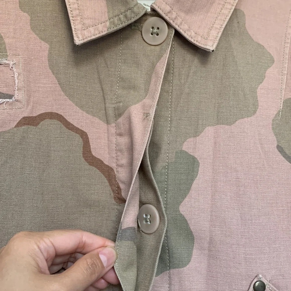 By Anthropologie Luda Camouflage army camo pink/green Utility jacket Medium - Picture 9 of 16